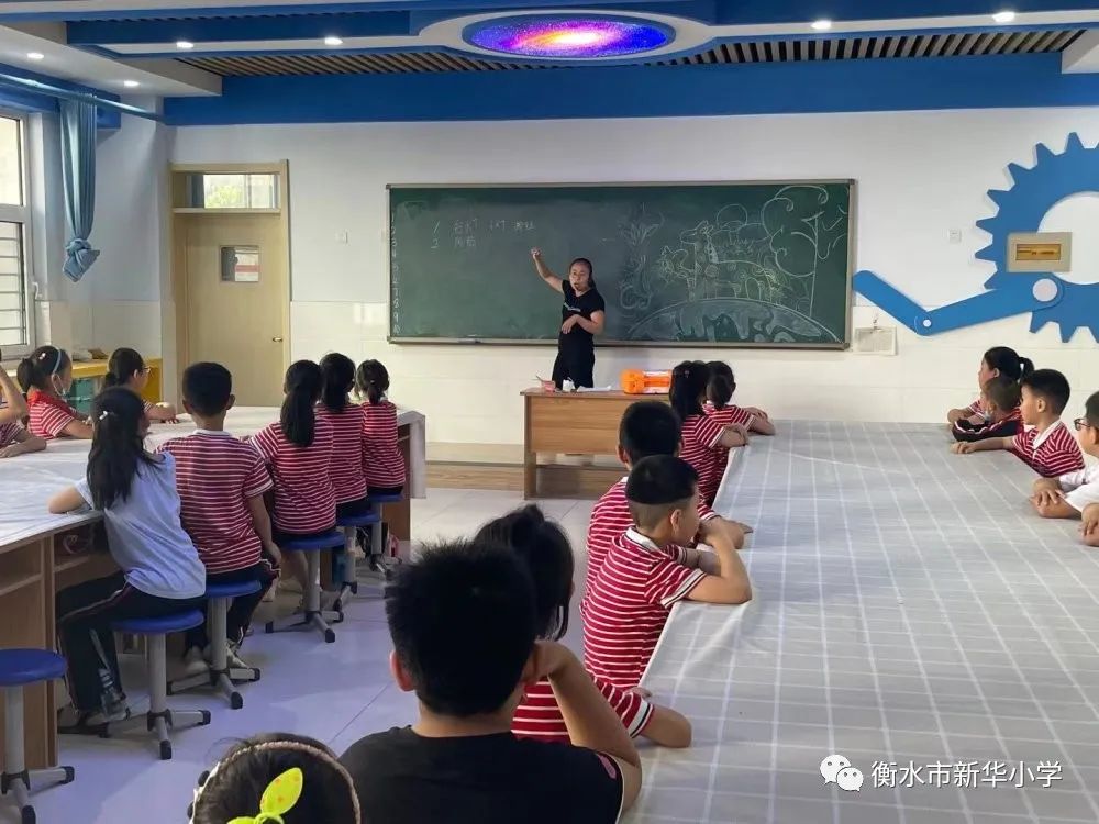 儿童学校兴趣小组,学校有三个兴趣小组共有学生180人