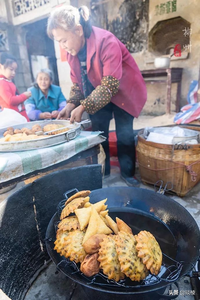 手里拿的不是大刀?最有文化的关二爷竟然藏在个古镇里