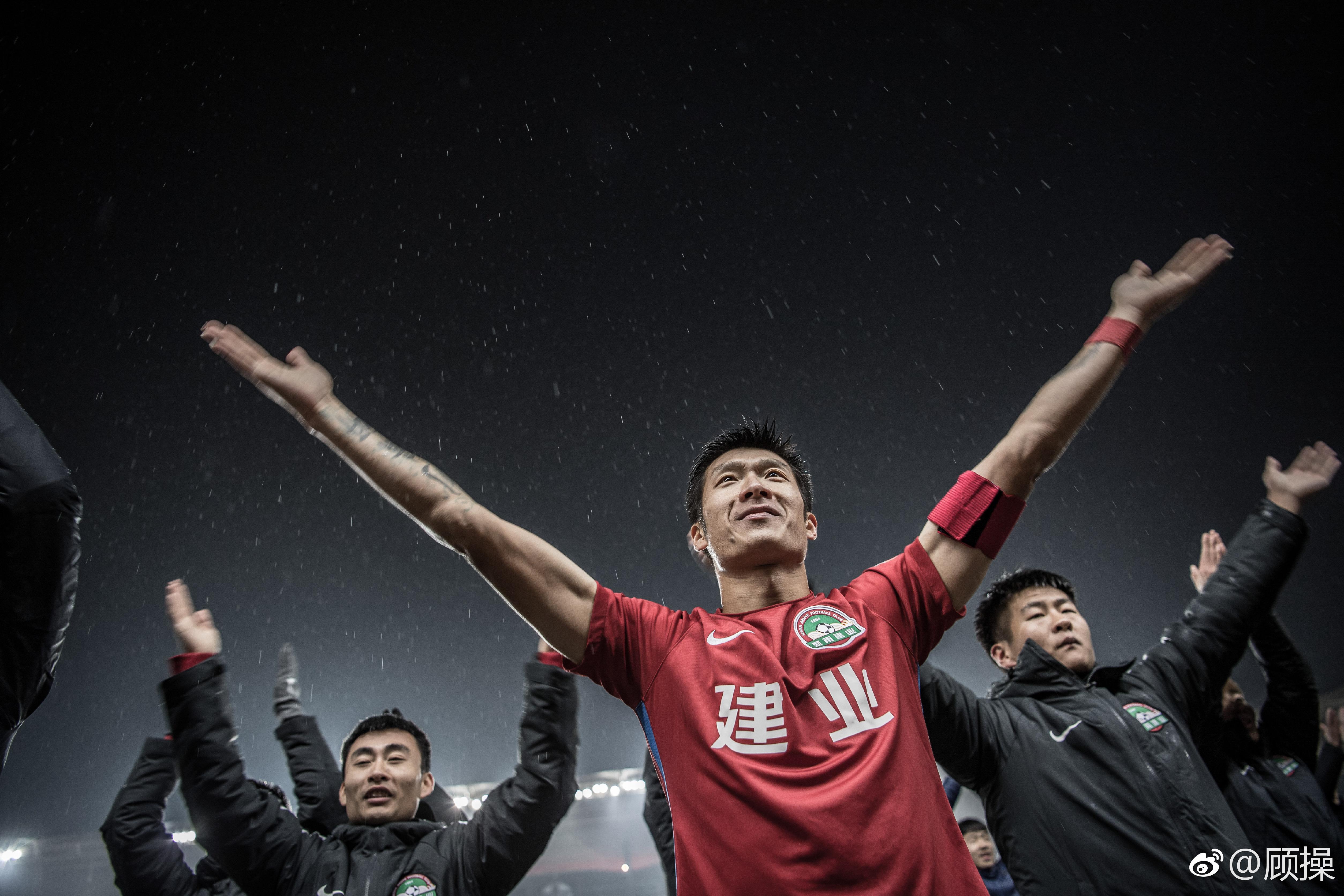 范志毅小的时候,范志毅从嘉宾到常驻