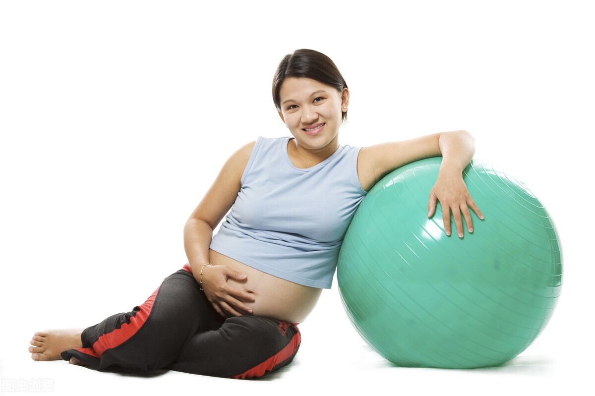 产后腹部松弛的赘肉怎么办？可能是腹直肌分离，3组动作重回产前