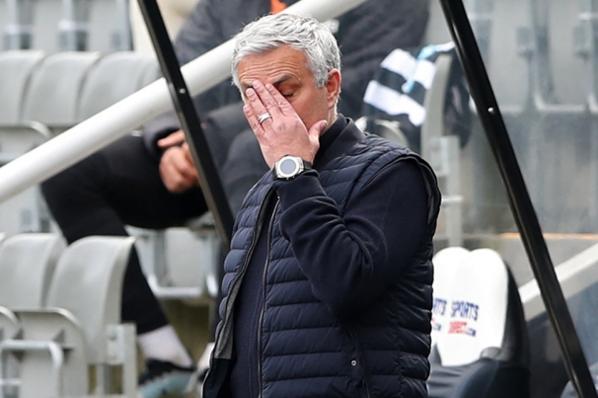 英超纽卡斯尔vs切尔西直播,英超纽卡斯尔对曼联直播