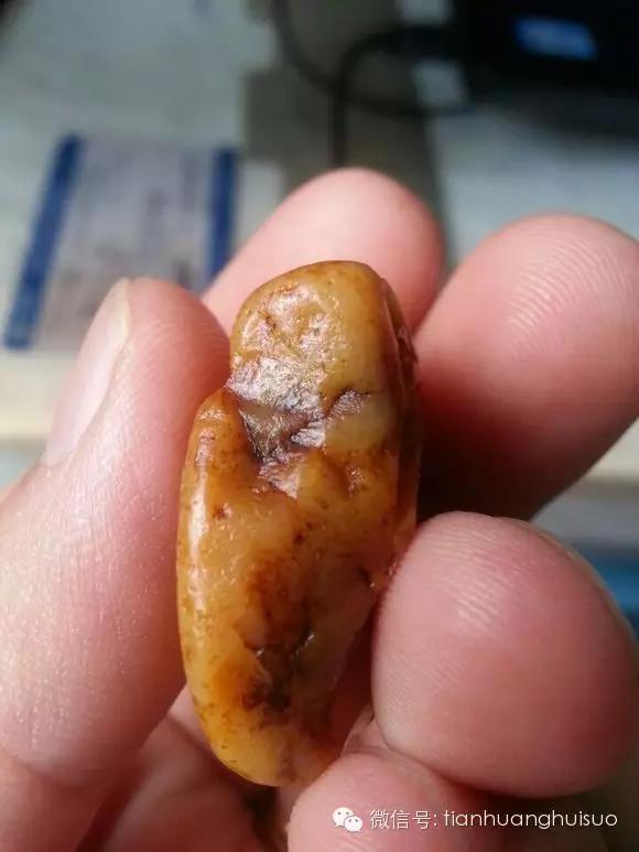 寿山田黄原石真品,怎么鉴别寿山田黄的品质