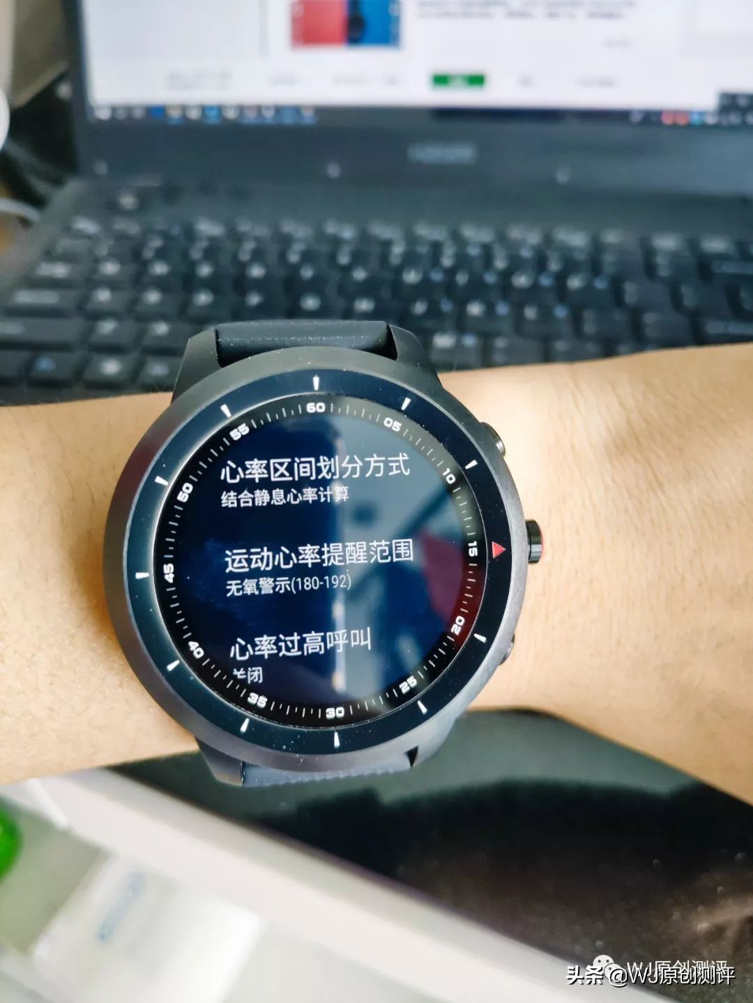 能打电话的手表颜值高,很耐摔的智能手表