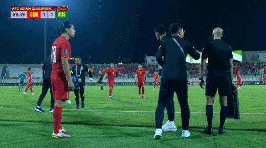 国足输给越南后李铁赛后采访,国足vs澳大利亚李铁采访