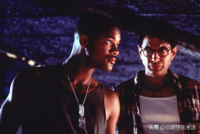 盘点15部经典世界末日电影,6部高分世界末日电影你看过几部