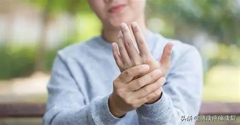 手掌腱膜挛缩不手术会怎样发展,头帽状腱膜挛缩症最新治疗方法