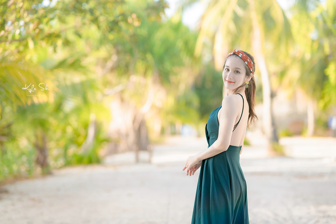 在海洋上与世隔绝的小岛,到大海里面就找一个小岛去生活