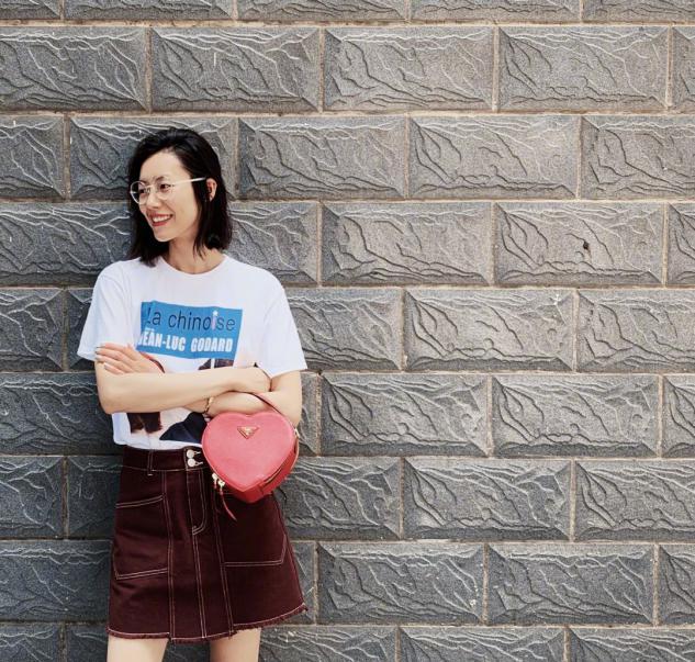 太好看了国潮绣花t恤,有哪些t恤衫的设计好看又简单