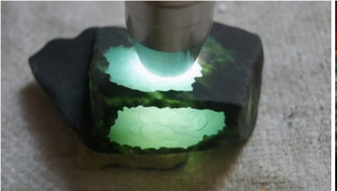 直播间买的翡翠如何鉴定真假,直播间买到危料翡翠怎么办