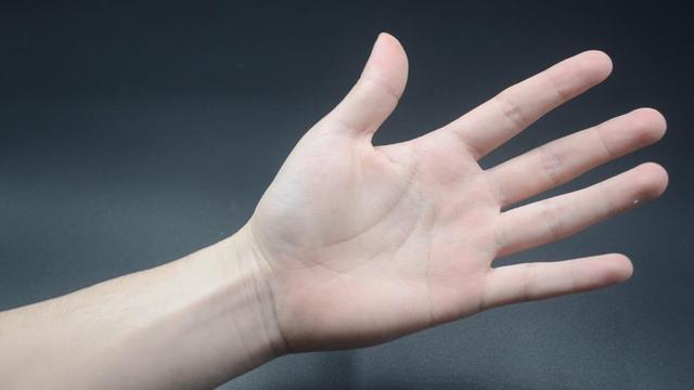 手上有老茧怎么消除,手上老茧怎么去除最简单方法