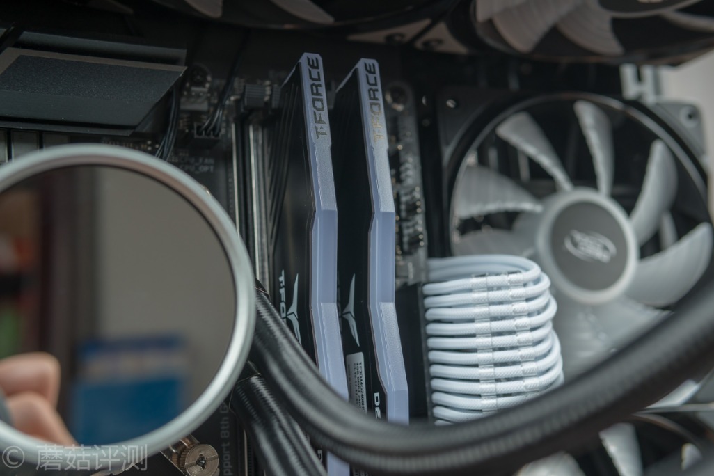 十铨delta8gbddr4,十铨delta系列内存什么颗粒