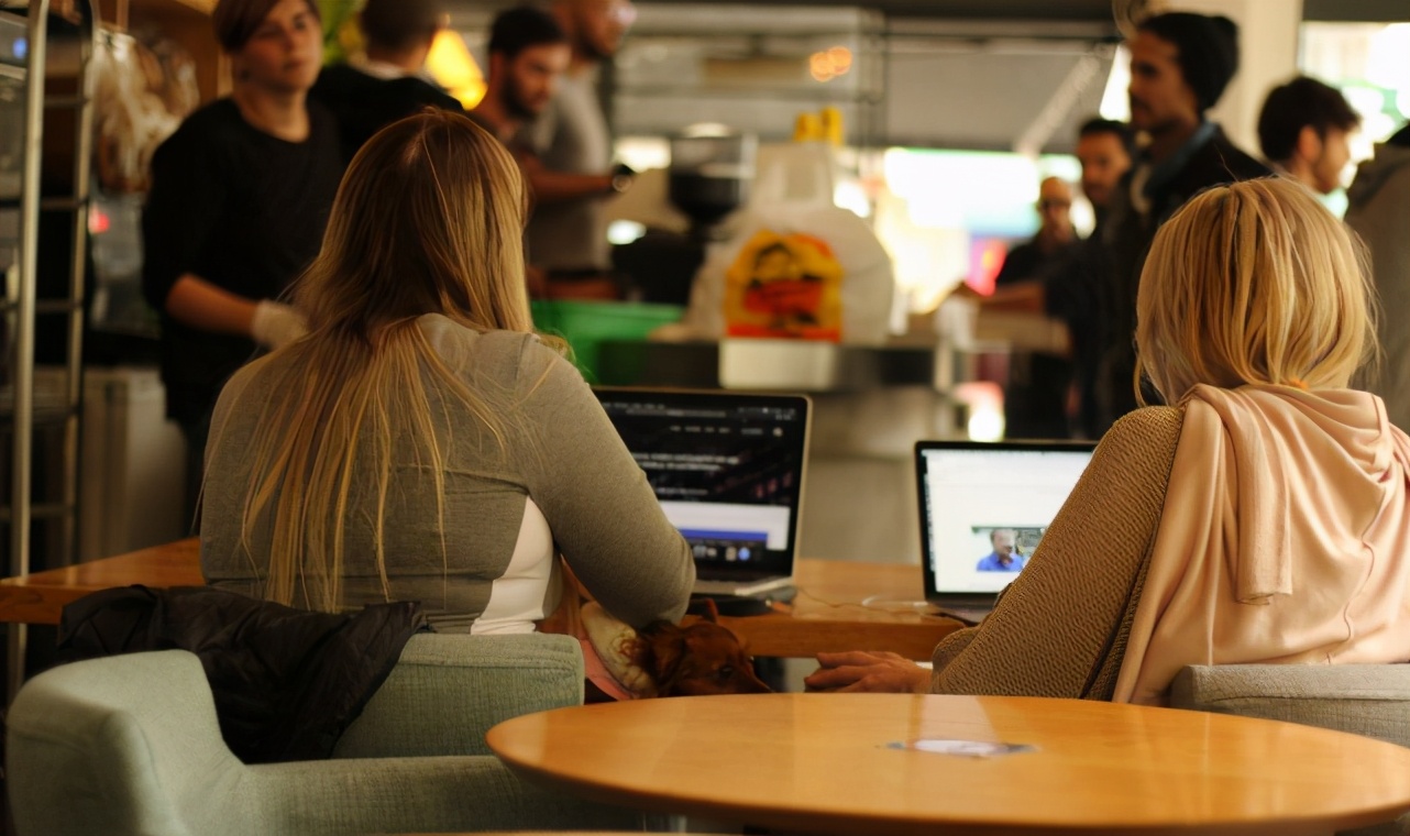 15年硕士入阿里6年挣多少,研究生阿里入职半年工资有多少