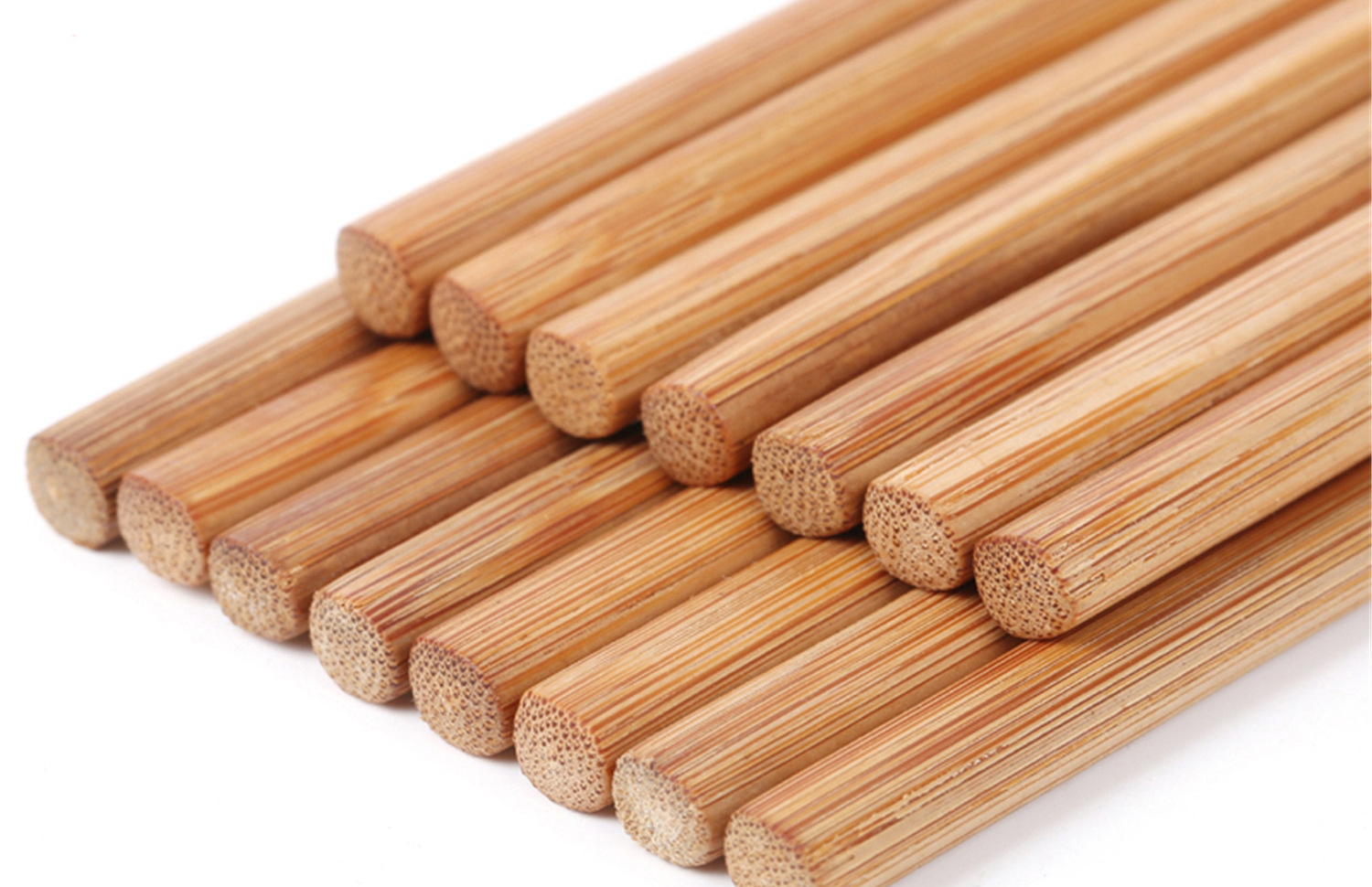 只要速度够快,竹筷子也能射穿坦克钢板?