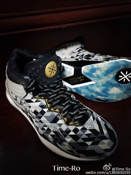 韦德之道7+1套装曝光！3499元限量发售，鞋子虽好入手太难