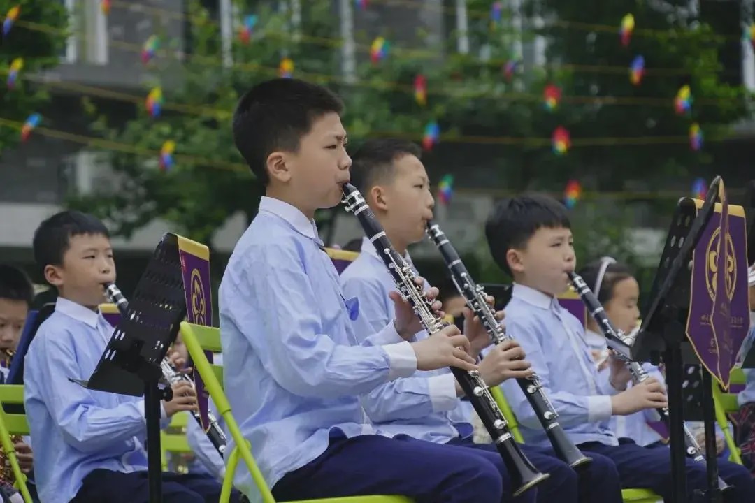 圣菲小学可以直升吗,10个理由告诉你为什么要留学