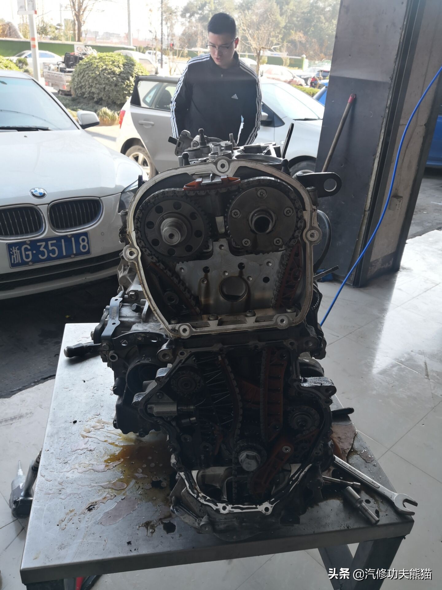 斯柯达昊锐发动机烧机油大修,18款的斯柯达为什么烧机油