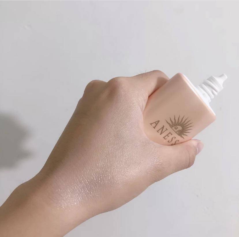 黄黑皮敏感肌防晒霜粉金瓶安耐晒,安耐晒防晒适合冬季用吗