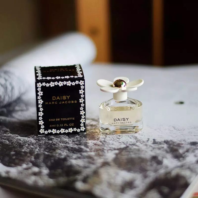 香水8款零差评入门香水推荐,十大女生公认最好闻淡香的香水