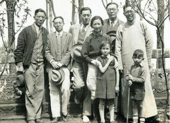 纪梵希赫本林徽因,纪梵希和赫本的爱情故事说明什么