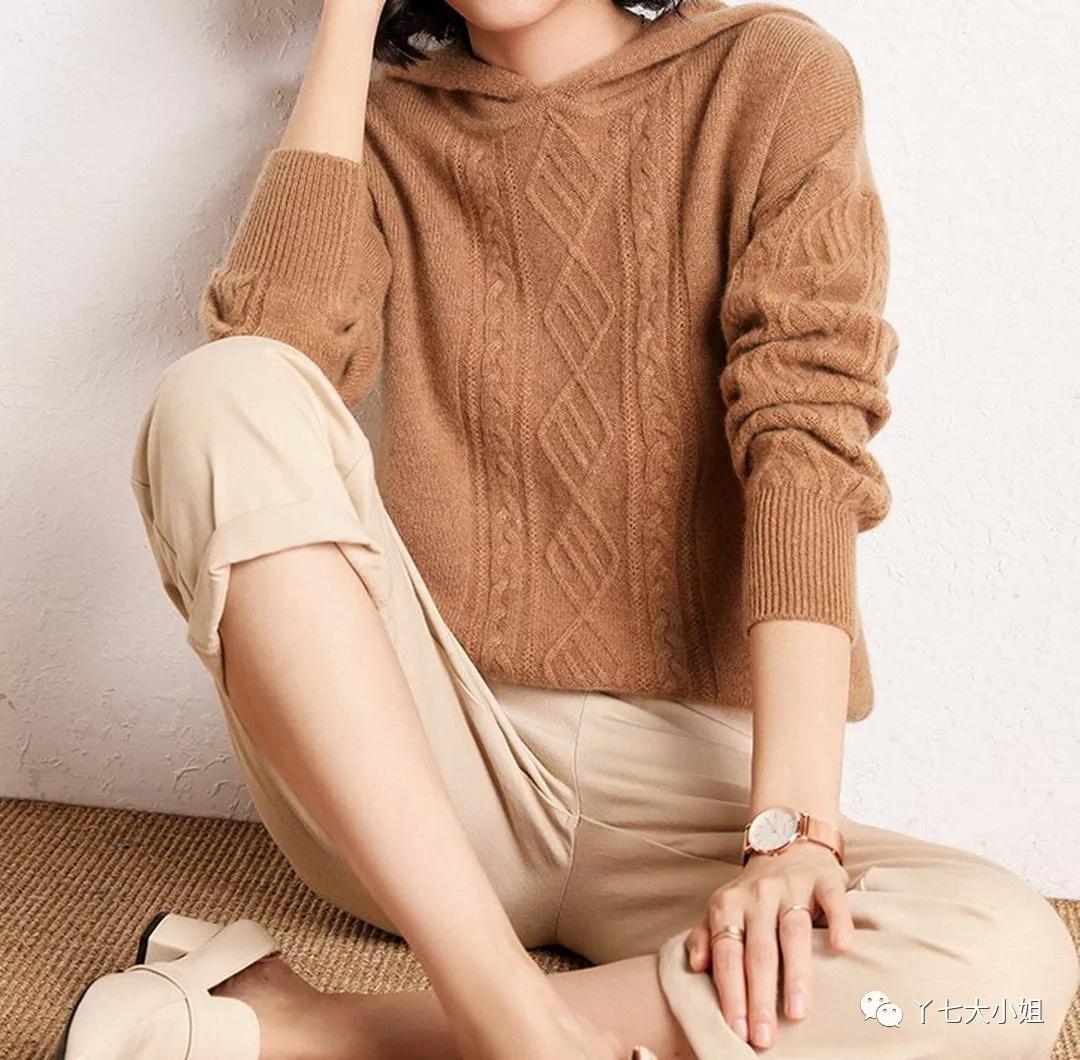 秋冬一定要穿出时髦贵气感,今年秋冬最时髦的颜色搭配