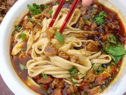 泸州市vs宜宾市,四川白酒对比安徽白酒哪个好