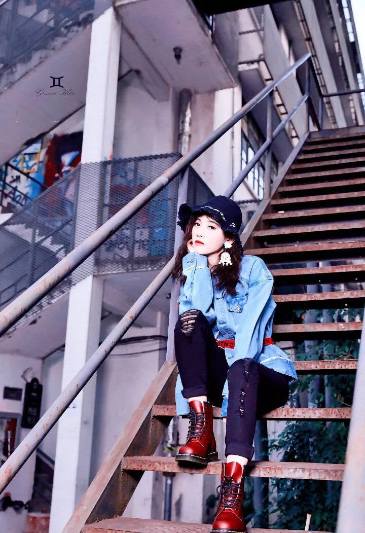 选马丁靴选8孔还是10孔的,马丁靴怎么选最合适