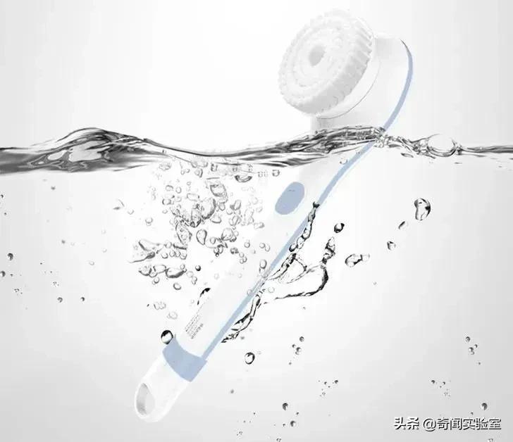 自己搓澡搓不到后背怎么办,洗澡怎样才能搓干净后背