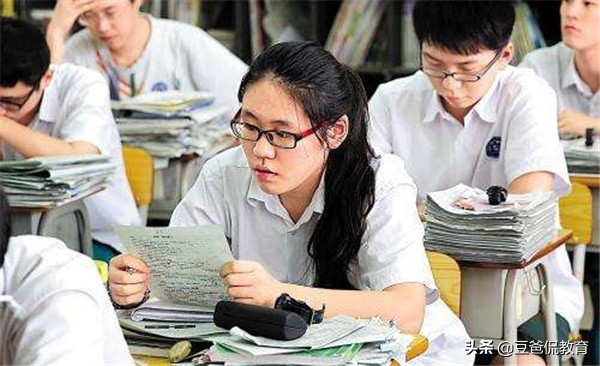 孩子学习很认真却总考不好？平衡动机，用多元思维摆脱詹森效应