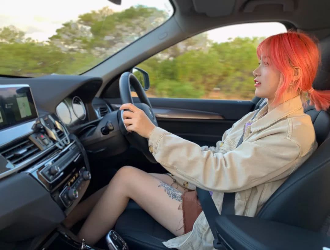 这地方是男人天堂,我们的大宝马也怕了