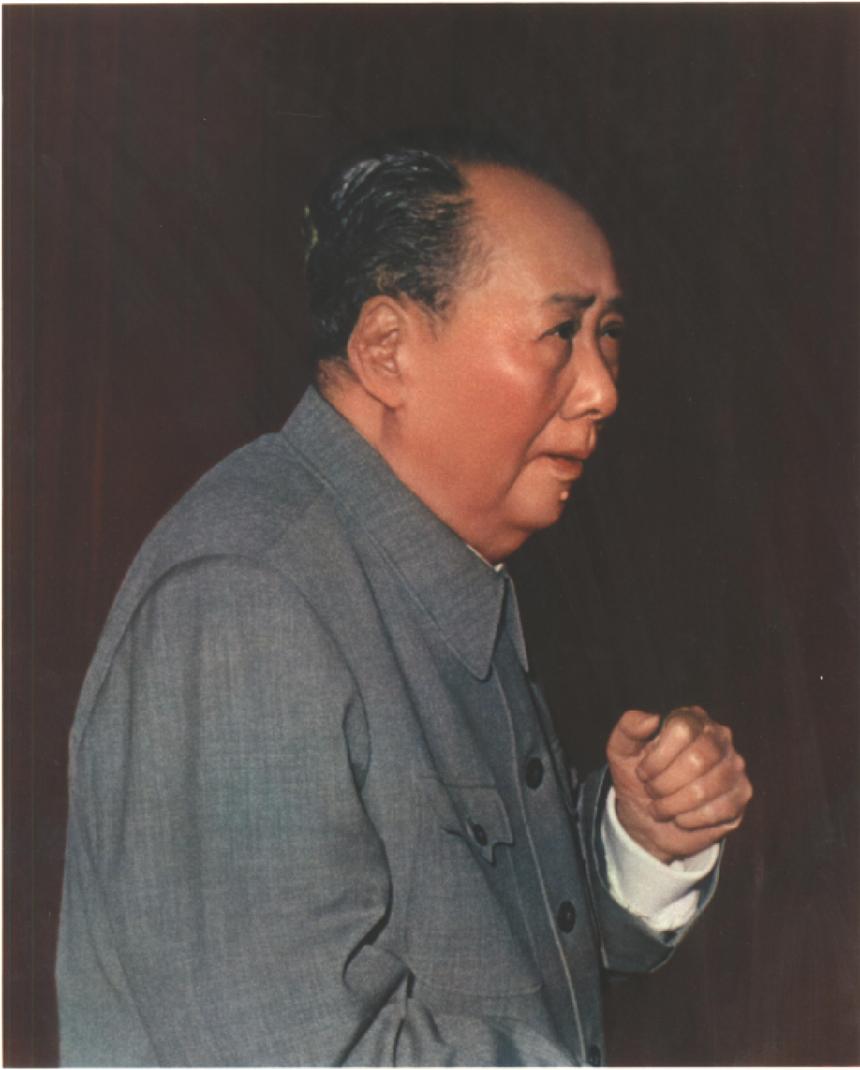 1976年周总理不幸逝世，毛主席流泪仰天长叹：恩来，你还是走了啊