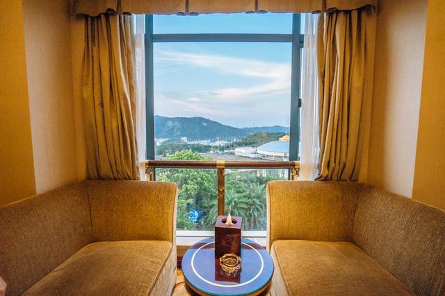 东莞三正半山酒店一楼,东莞塘厦三正半山酒店怎么样