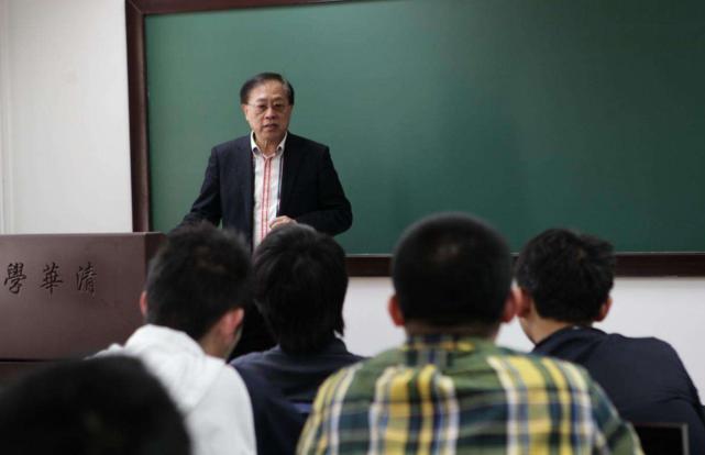 北大图灵班与清华姚班比赛的情况,北大图灵班与清华姚班毕业收入