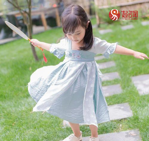 内涵古风诗意女孩名字两个字,带佩字的女孩名字大全古风