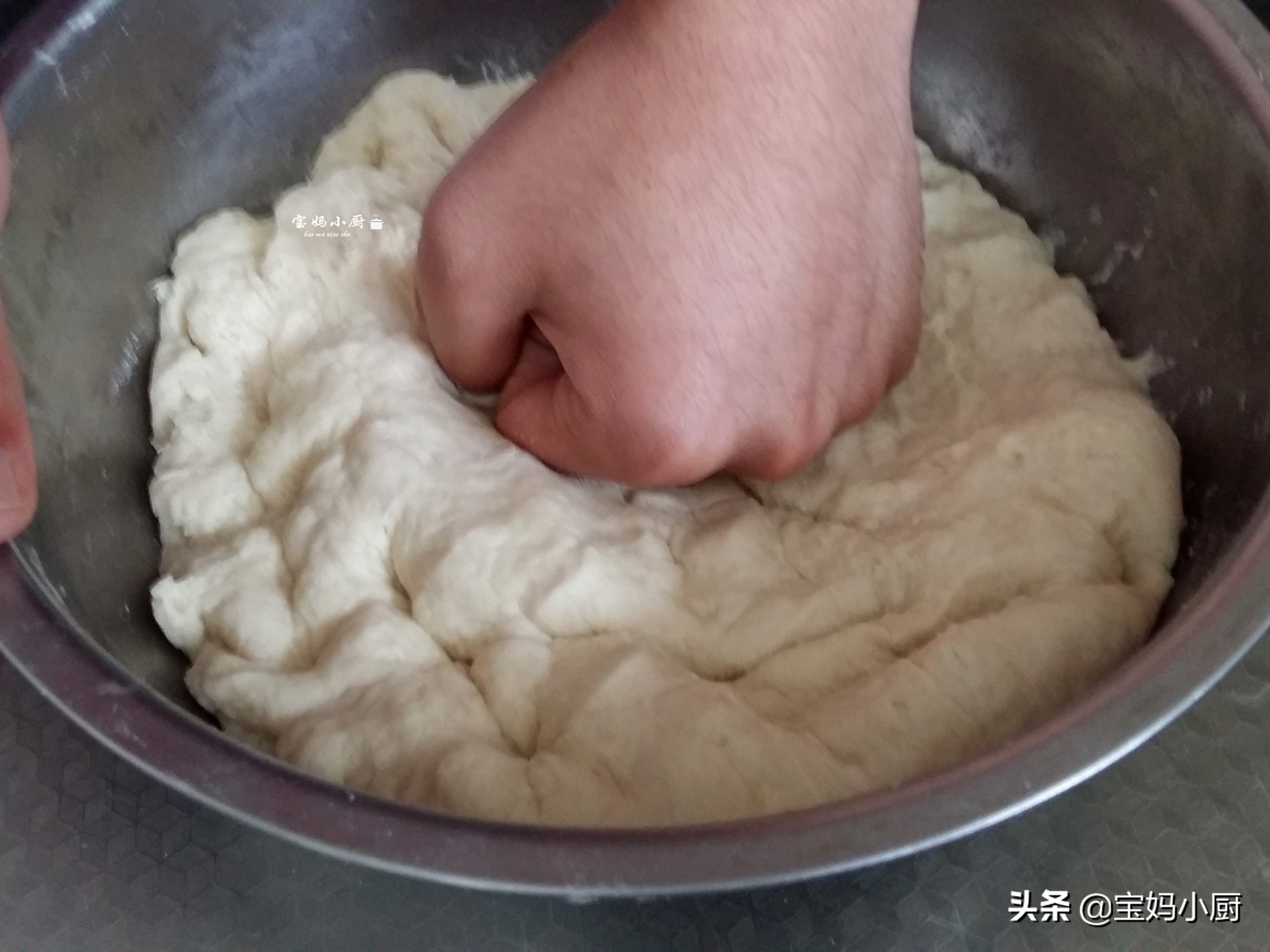 在家怎么做又薄又好吃的饼,又软又蓬松还嚼劲十足的饼如何做