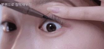 极细眼线笔测评变大熊猫眼,不掉色不晕妆的眼线笔推荐