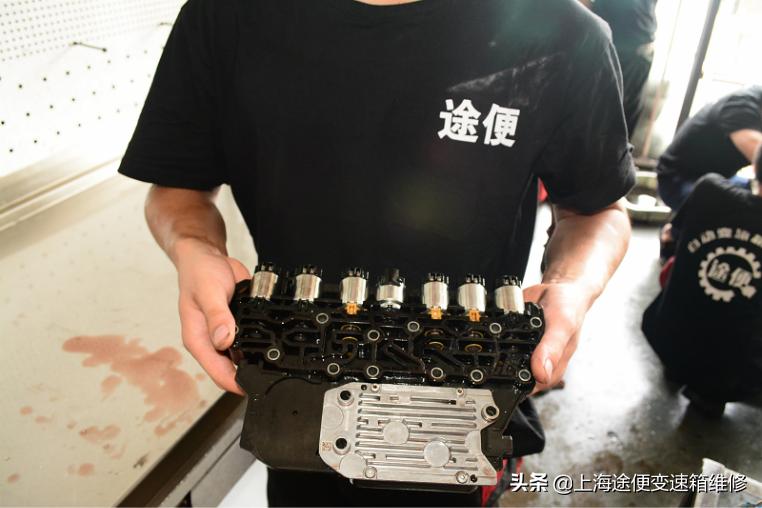 通用6at变速箱电脑故障的表现,通用6at变速箱换油用重力还是循环