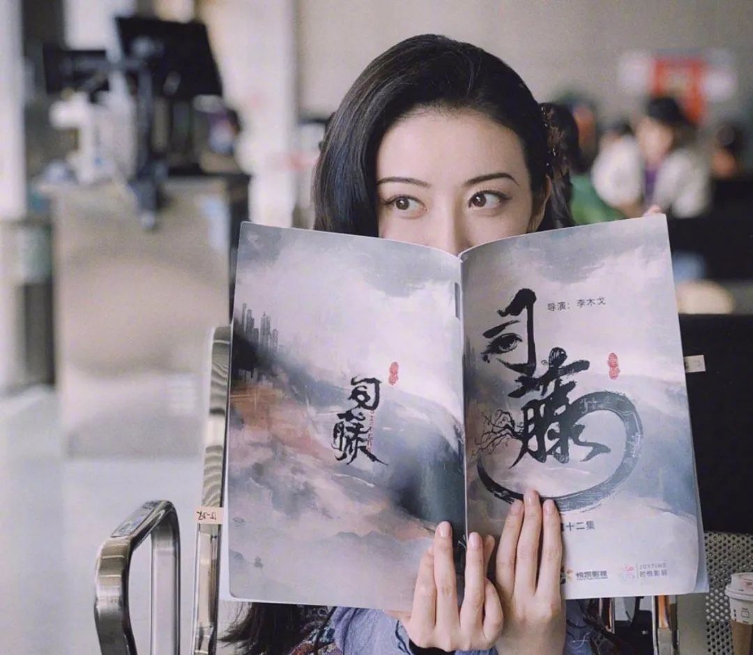 景甜改眉毛的视频,景甜的柳叶眉适合什么脸型