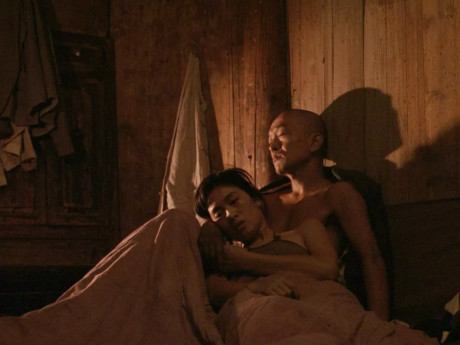 巩俐生涯尺度最大，国内不敢上映！这部神作讲了啥？