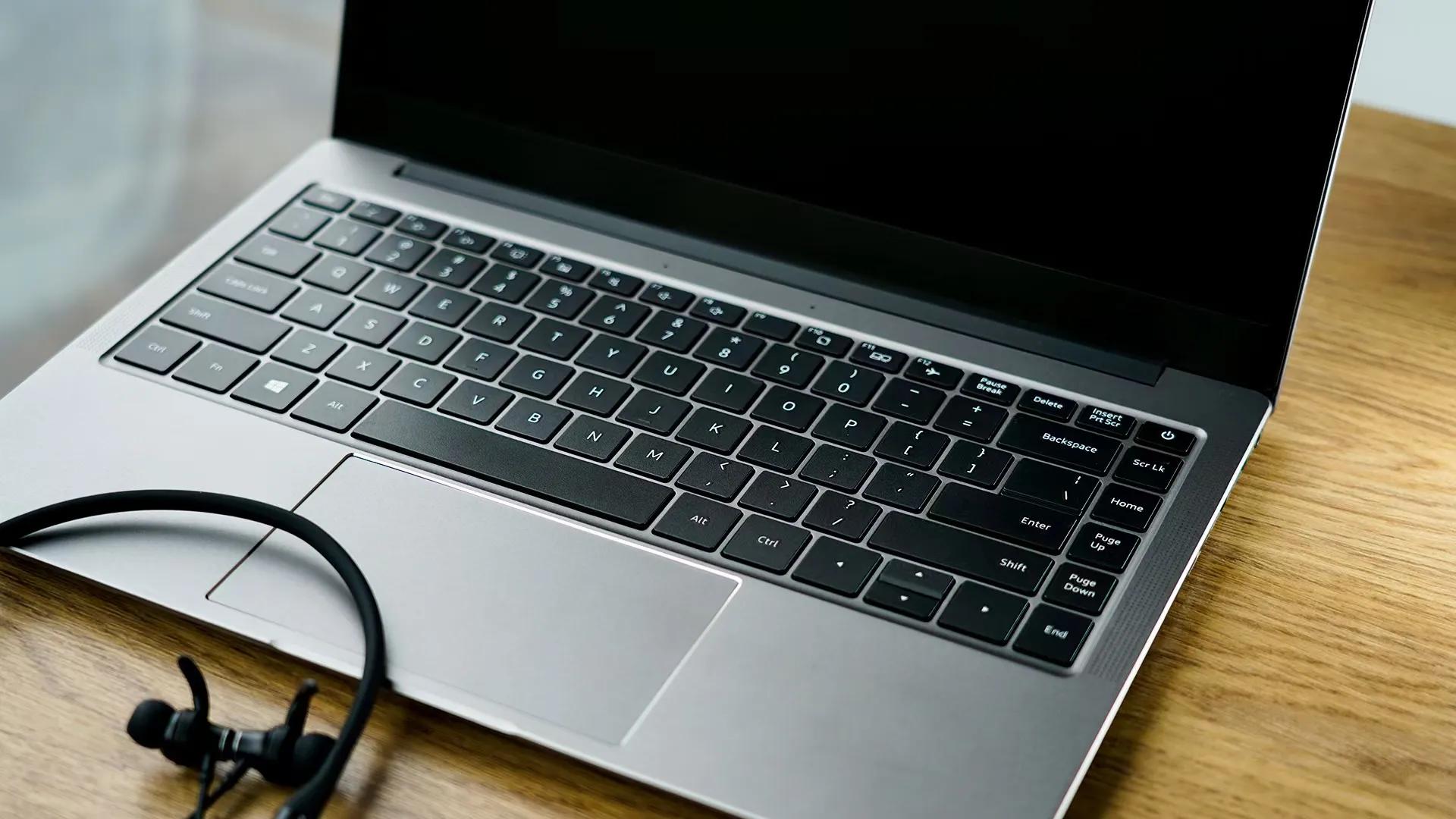 办公用笔记本电脑性价比排行榜,笔记本电脑什么牌子好性价比高