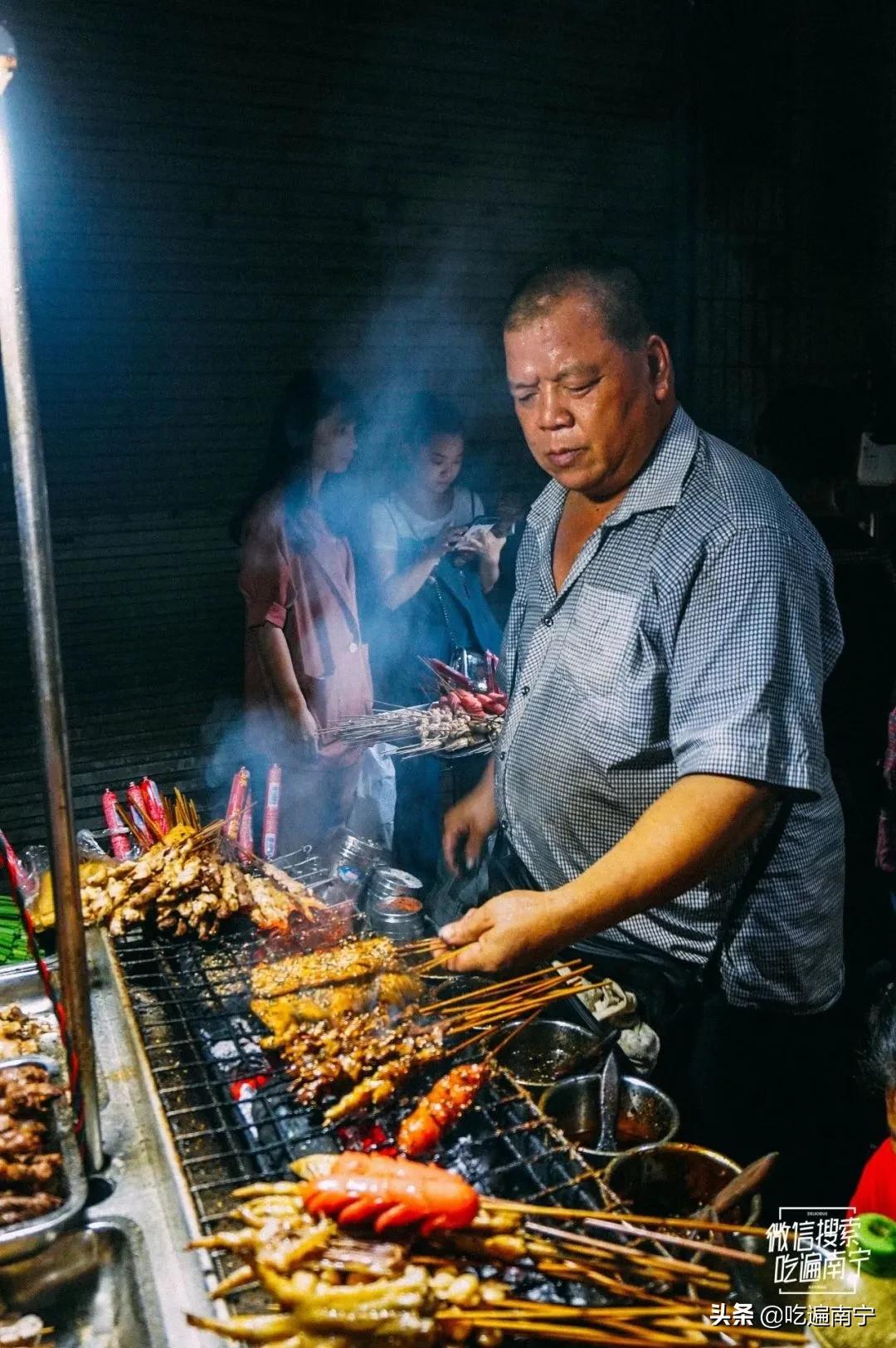 南宁东盟商务区烧烤摊,南宁2021烧烤店铺排行榜前十名