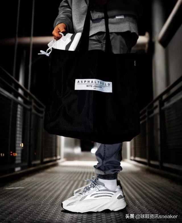 仅靠AJ、Yeezy就能融资数亿美金！球鞋平台有了钱之后该怎么花？