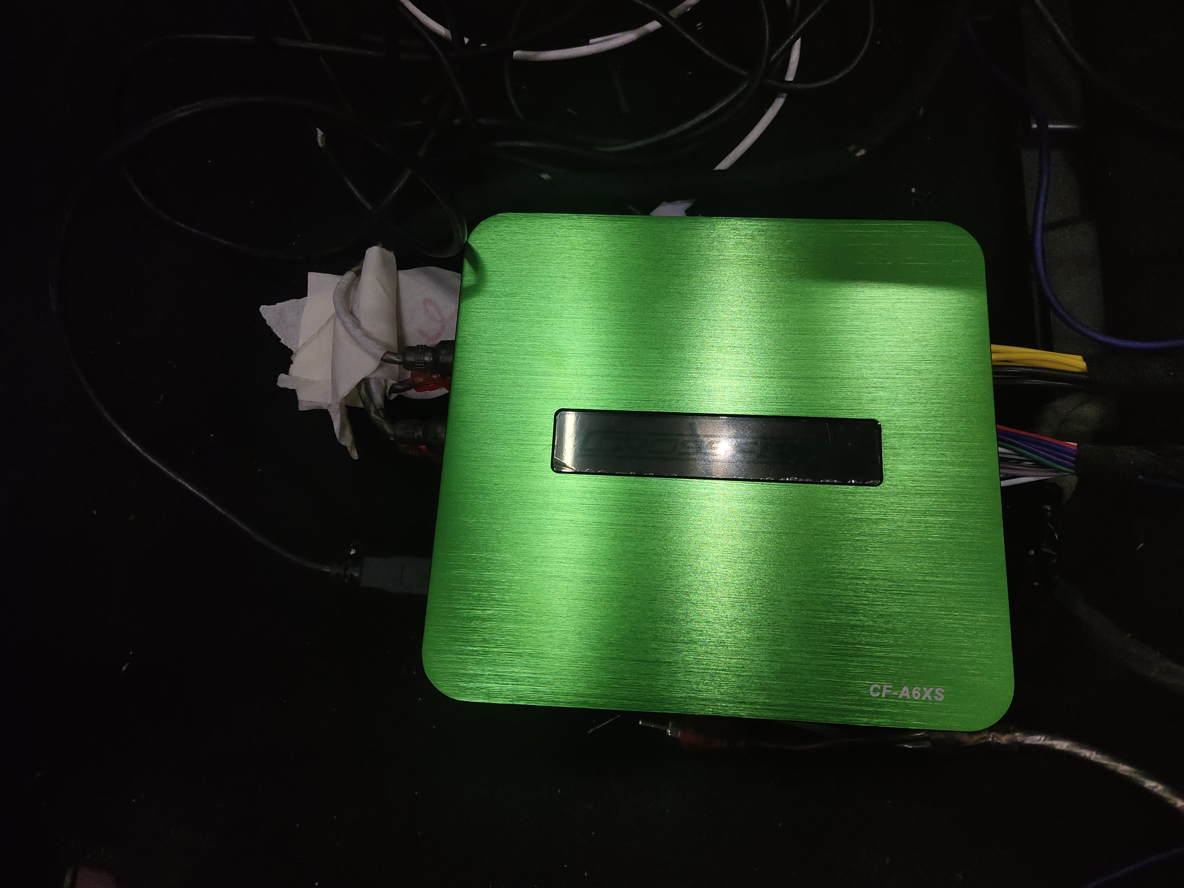 保定吉利豪越改装音响,赤峰鑫航低音炮效果