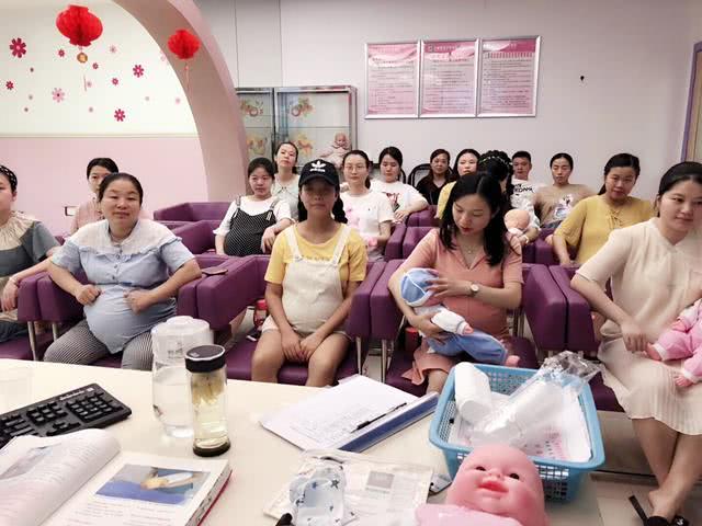 为什么顺产那么疼？哪里疼、有多疼，分娩过程解读，看完心疼产妇