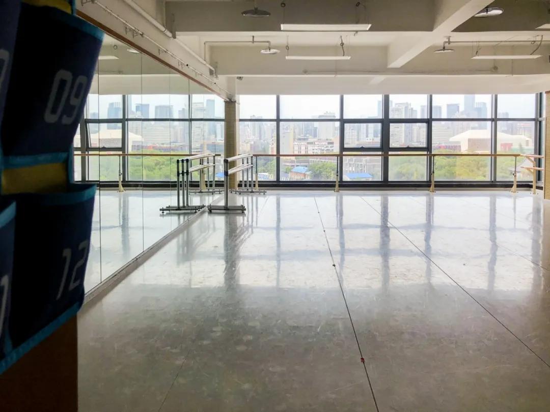 如何选好的舞蹈培训机构,选舞蹈培训学校怎样选该关注什么