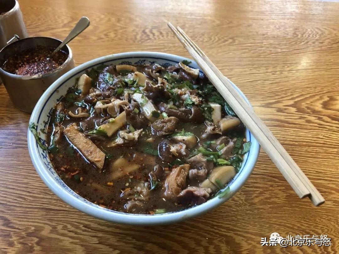 北京卤煮的爱恨情仇探店,北京好吃的卤煮攻略