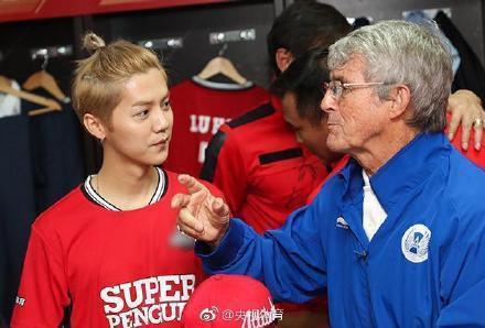 米卢鹿晗现场,鹿晗和米卢对决