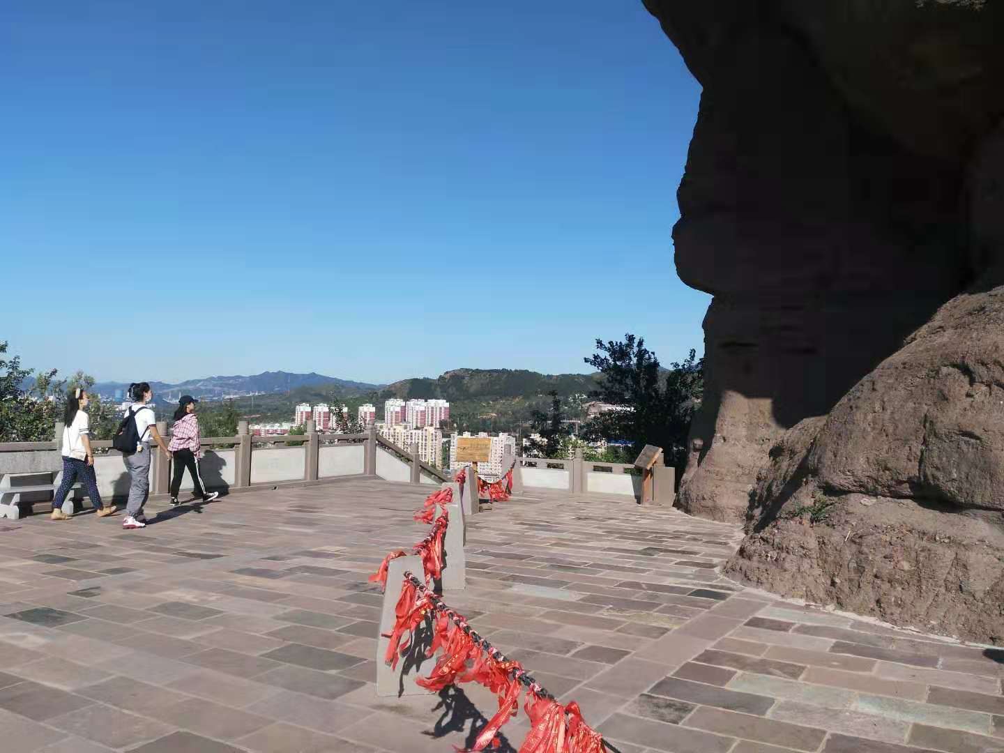 最好爬、闹市区、景色奇、有野猴—野游户外-5