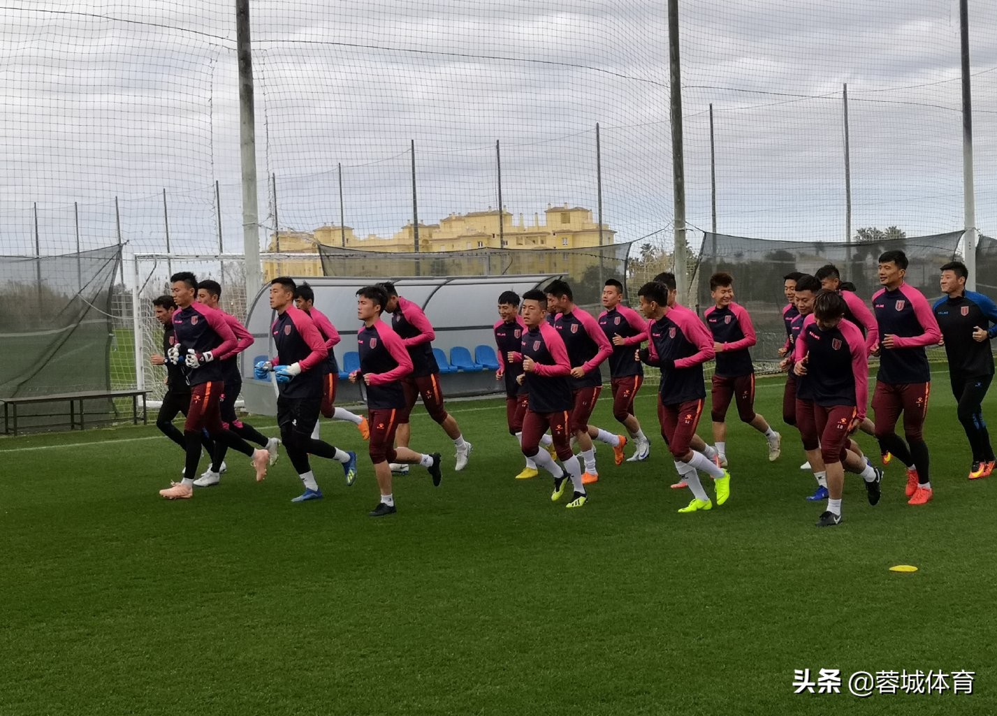 成都兴城签约球员名单,成都兴城足球队2019引援