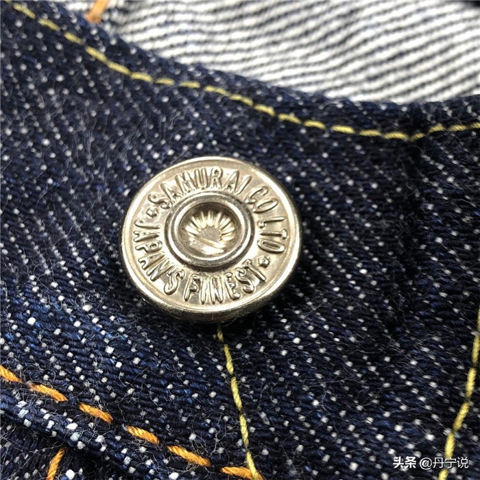 传统直筒裤型太肥了吗?日本武士品牌推出宽松锥形牛仔裤