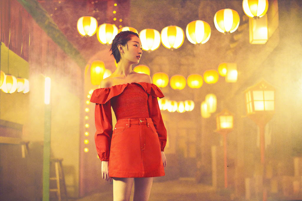 周冬雨又拿影后!曾因身高矮被嘲时尚黑洞,如今成小个子穿搭模板